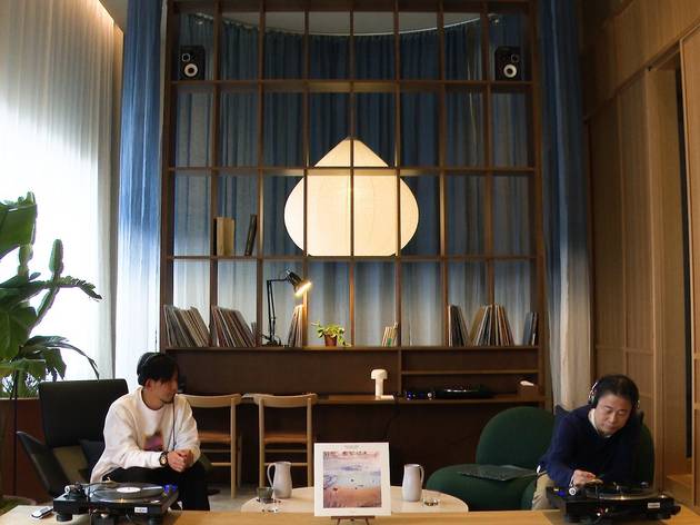 スイートルーム気分のチルアウトミュージックを配信する、K5 LOFT STREAMING スイートルーム気分のチルアウトミュージックを配信する、K5 LOFT STREAMING