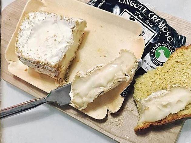 Queso tipo brie