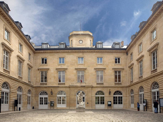 Le Collège de France met en ligne plus de 10 000 cours gratuits (et prestigieux) Collège de France