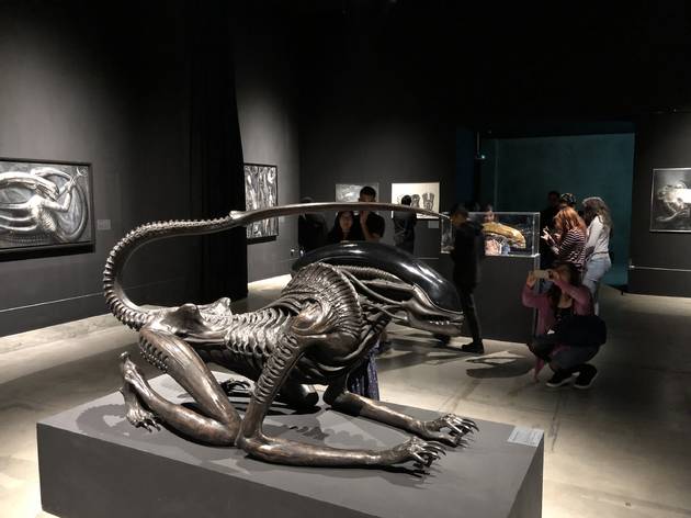 Solo con la noche de H.R. Giger Vista de la exposición Solo con la noche de H.R. Giger