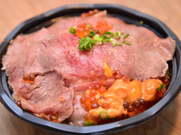 肉ドレス海鮮丼