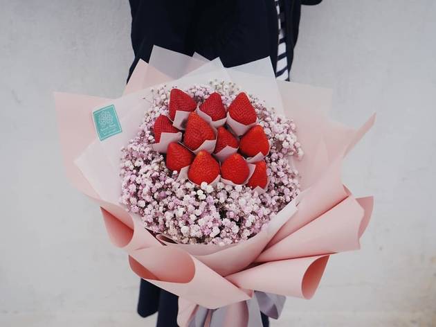 Fascinate Florist——strawberry bouquet Fascinate Florist