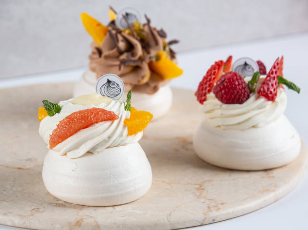 Le Dessert Pastry Bar & Shop Le Dessert Pastry Bar & Shop