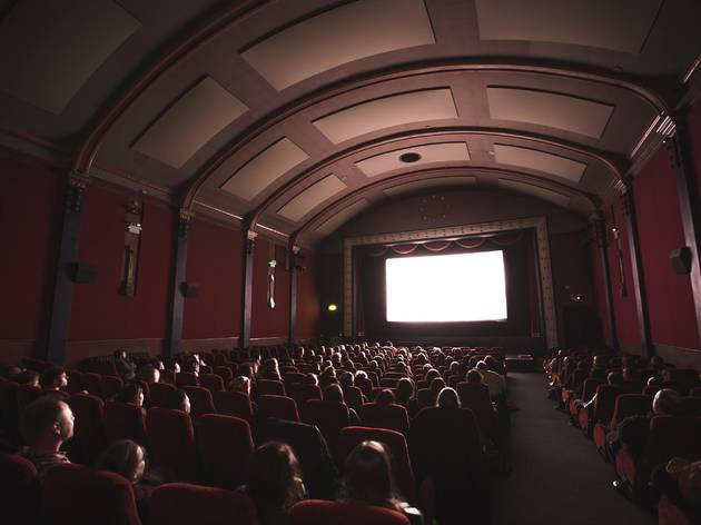 Cannes, Venise, Berlin : les festivals de ciné vont organiser un événement gratuit sur YouTube Cannes, Venise, Berlin : les festivals de ciné vont organiser un événement gratuit sur YouTube