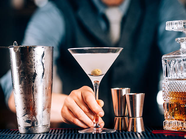 The Hive's free livestream cocktail workshop vodka martini