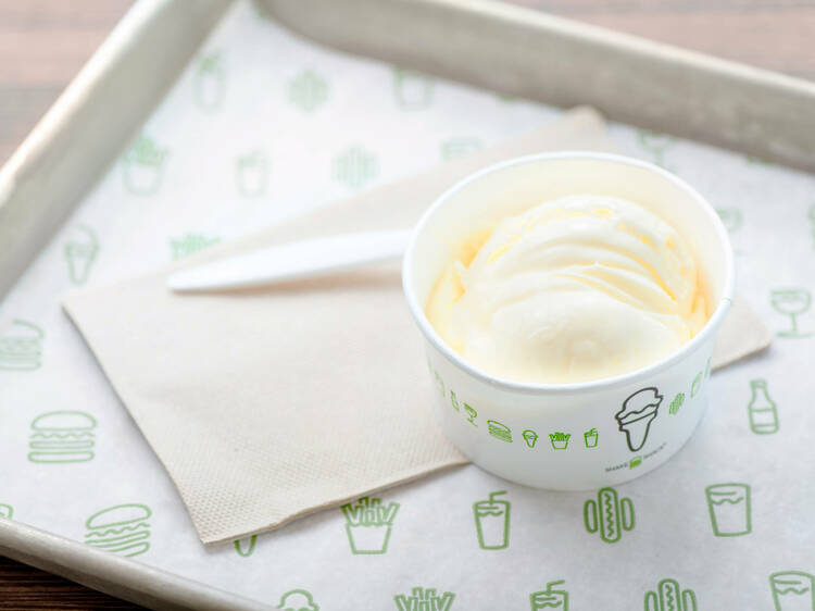 Scoop + Cones Kit frozen custard de vainilla de shake shack