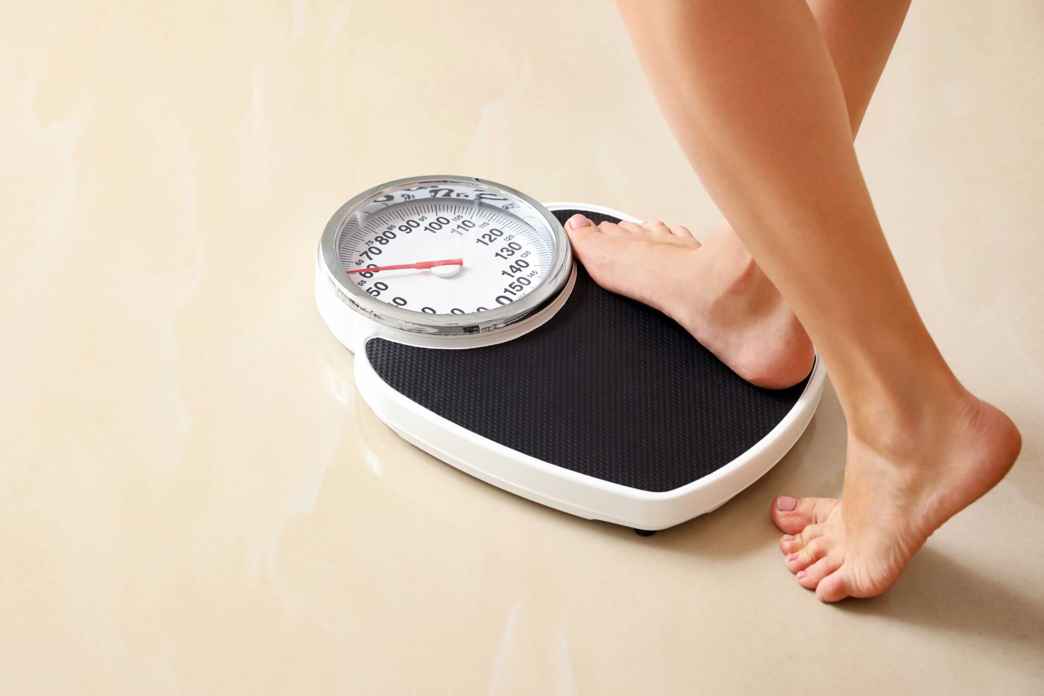 Увеличение массы тела ребенка. Контроль веса. Весы напольные. Весы напольные похудение. Лишний вес.