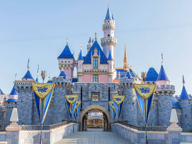 7 Best Theme Parks Near Los Angeles