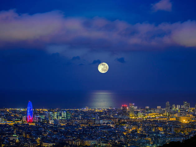 Lluna plena Barcelona Lluna plena Barcelona