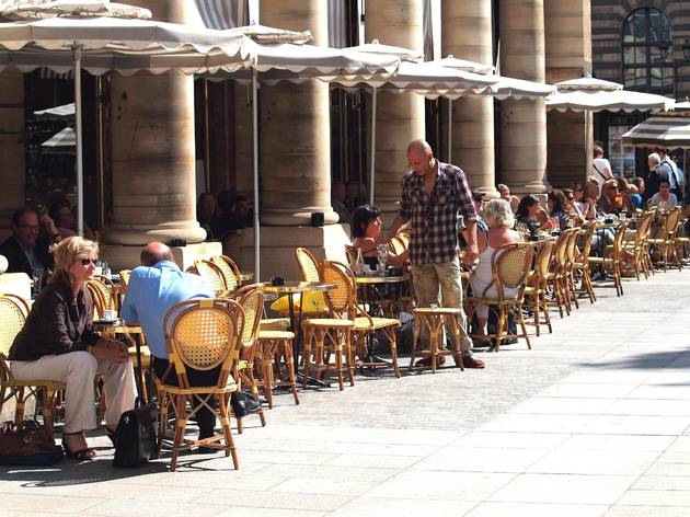 A Paris, les restos et les bars pourraient rouvrir… dans la rue ! DR