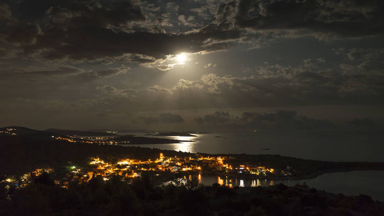 Try a beginner-level moonlit hike in Ražanj near Rogoznica