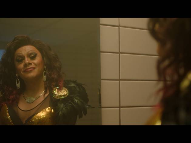 En el baño Escena de la serie En el baño
