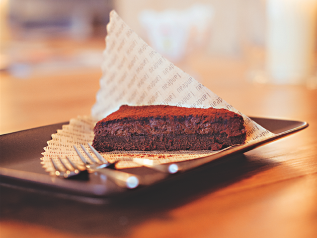 Bolo de Chocolata - Landeau Bolos, Doces, Landeau, Bolo de Chocolate
