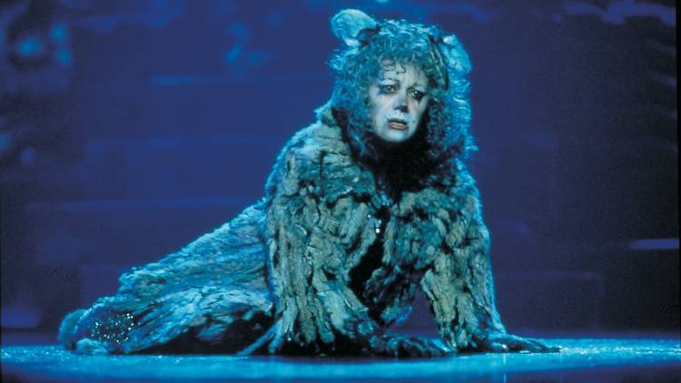 Elaine Paige as Grizabella in Cats