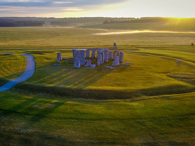 Sunrise at Stonehenge Sunrise at Stonehenge