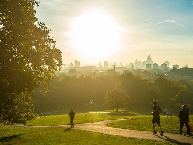 London is getting a heatwave next week with temperatures peaking at 25C Runners on Primrose Hill during a London heatwave