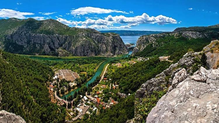 Omis, Cetina