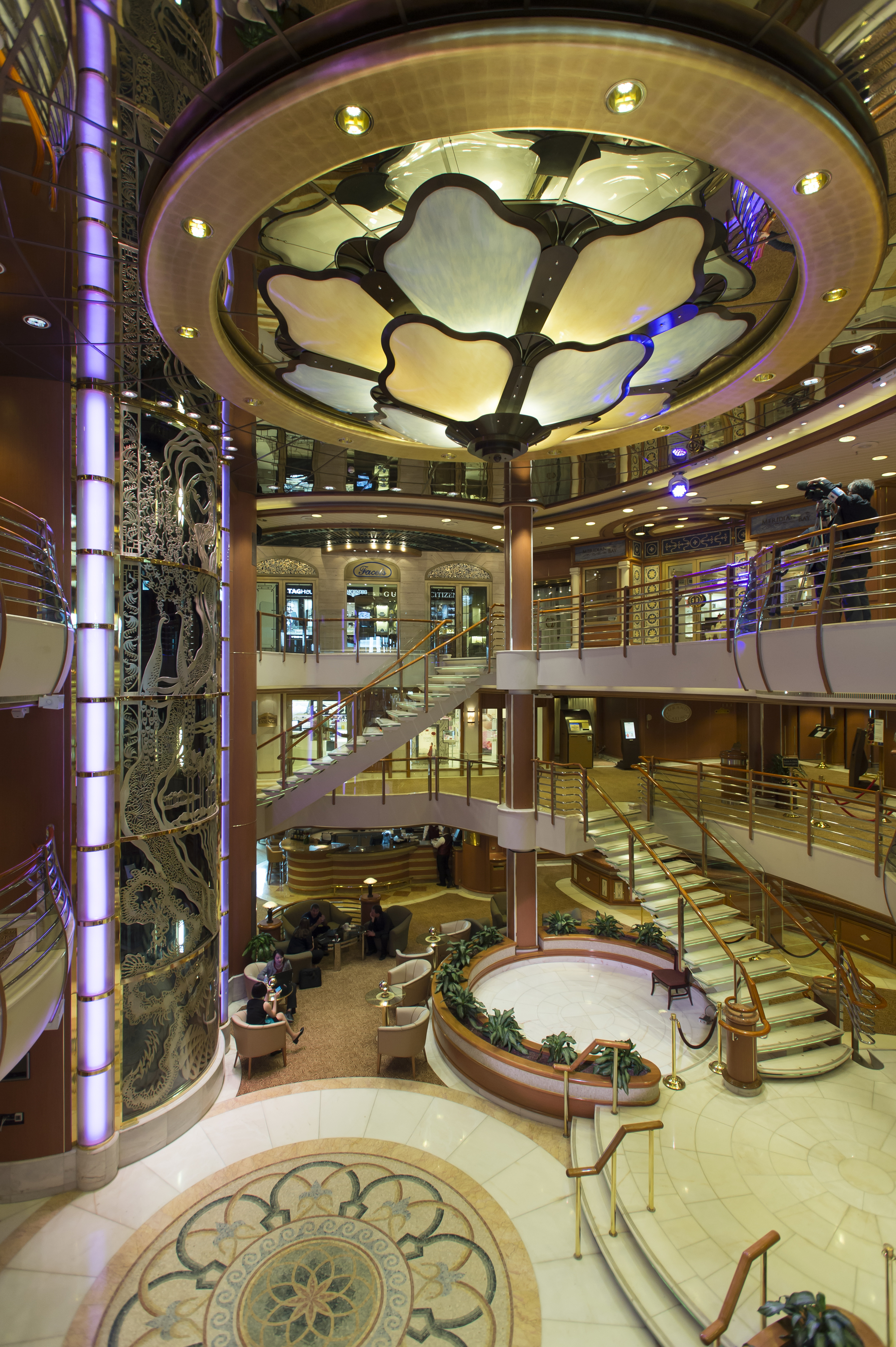 DIAMOND PRINCESS