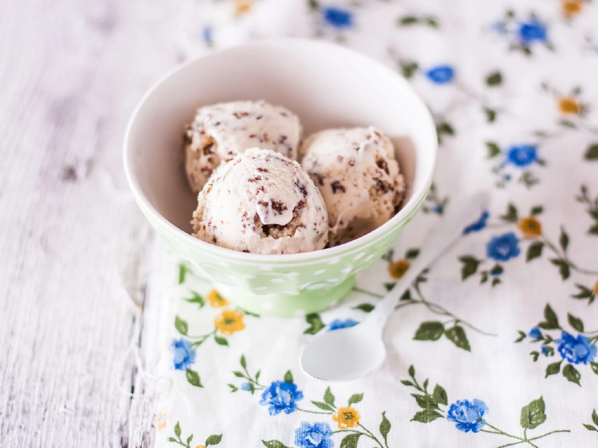 Brown bread ice cream