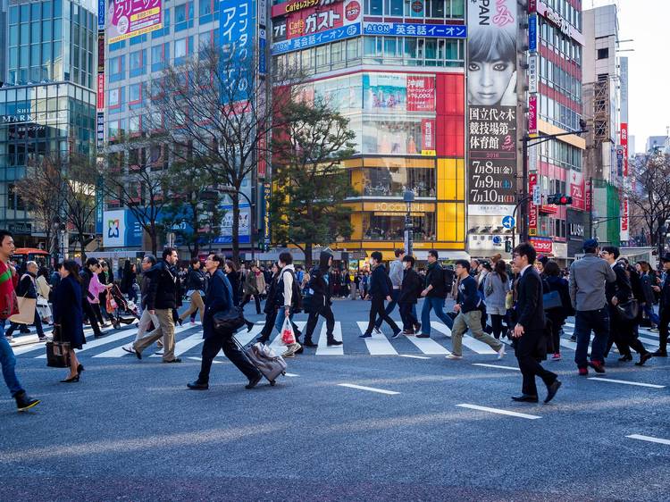 混雑した場所は避ける。