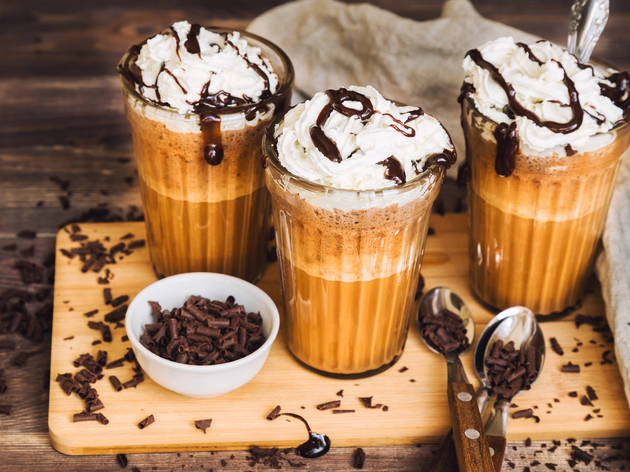 Frappes frappé, café