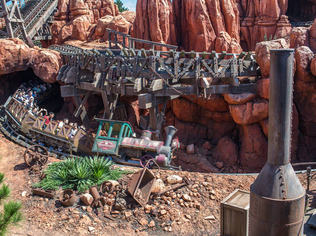 Japan’s amusement parks are asking people not to scream on roller coasters Disneyland