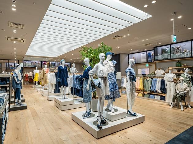 Gap 新宿フラッグス