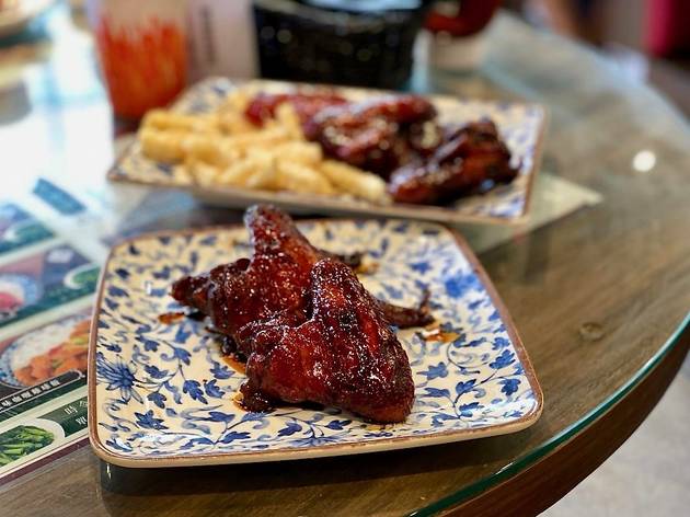 wong pai bing sutt_chicken wings wong pai bing sutt