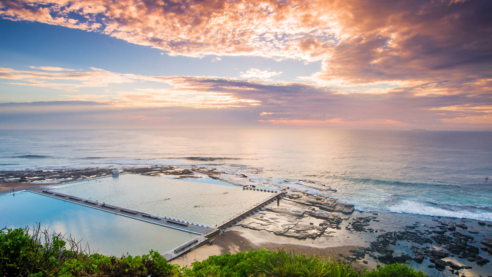 15 Best Ocean Pools for Superb Sea Swimming in 2023