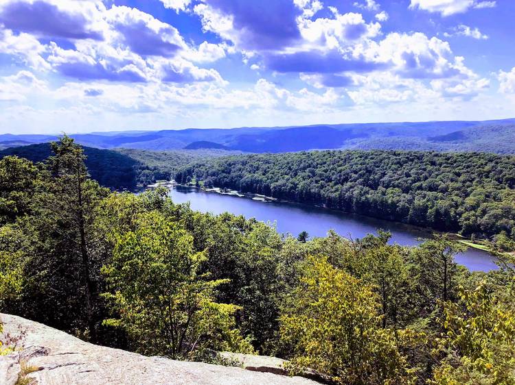 Seven Lakes Drive through Harriman State Park