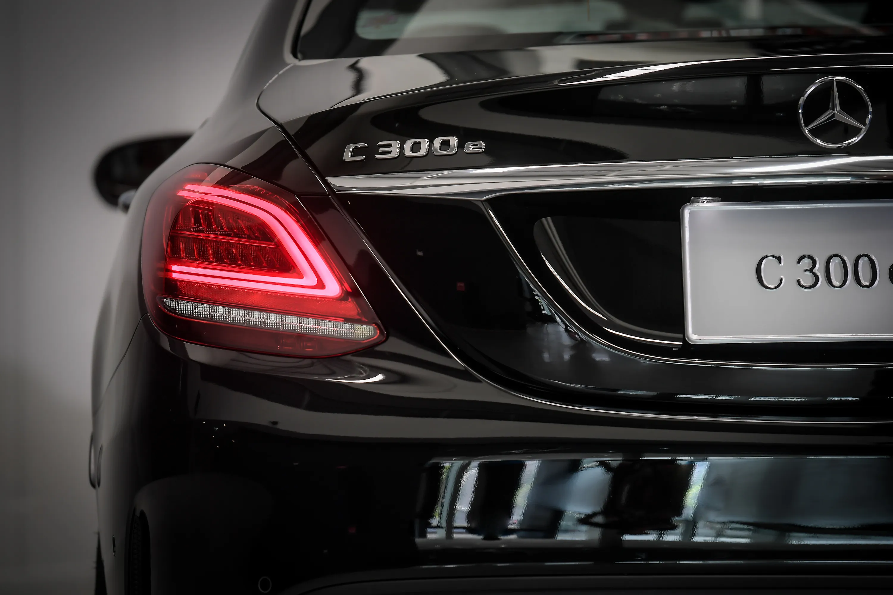 Mercedes-Benz C 300 e AMG Sport