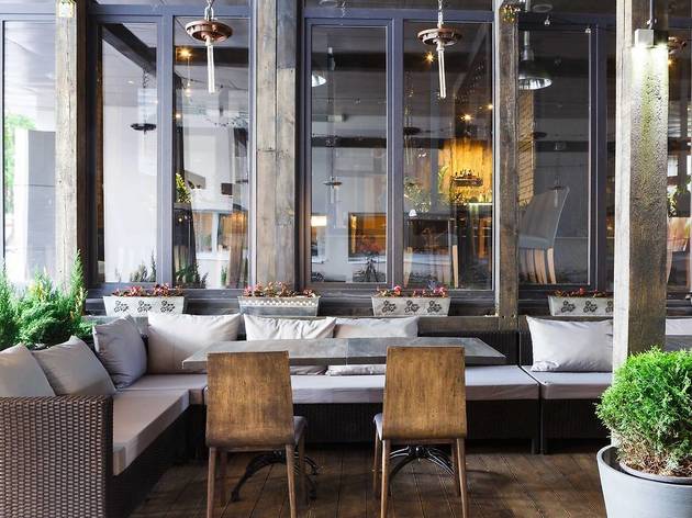 restaurant restaurant