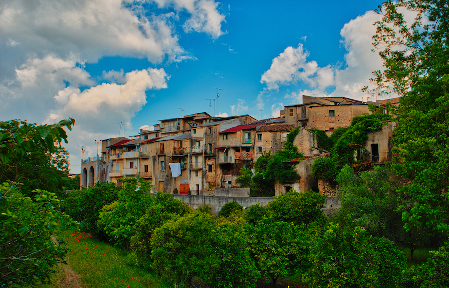 Un Pueblo Del Sur De Italia Vende Casas A Un Euro