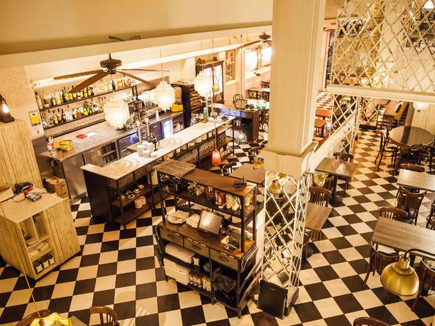 restaurant bar núria Barcelona Rambla Estrella Damm