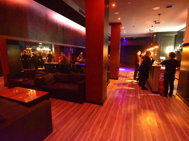 Noir Clubbing Noir Clubbing