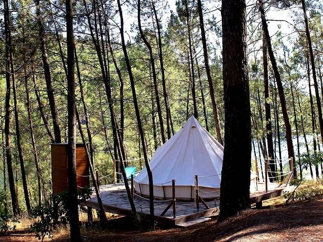 Dez parques de campismo em Portugal para dormir à luz das estrelas Dez parques de campismo em Portugal para dormir à luz das estrelas