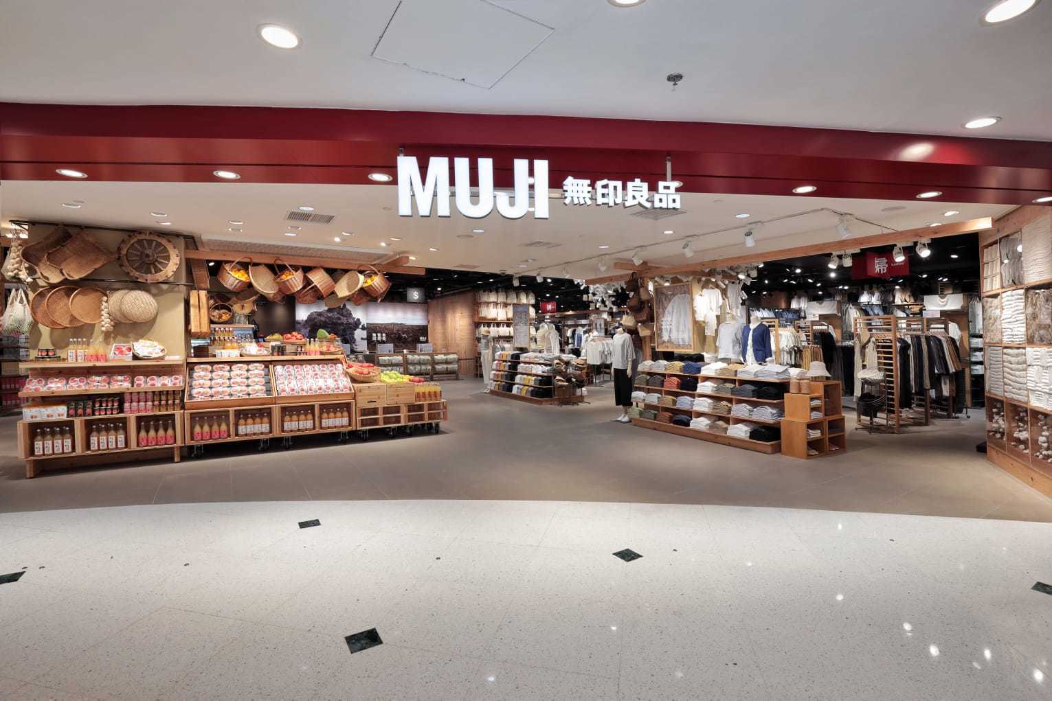 Muji Telford Plaza Shopping In Kowloon Bay Hong Kong