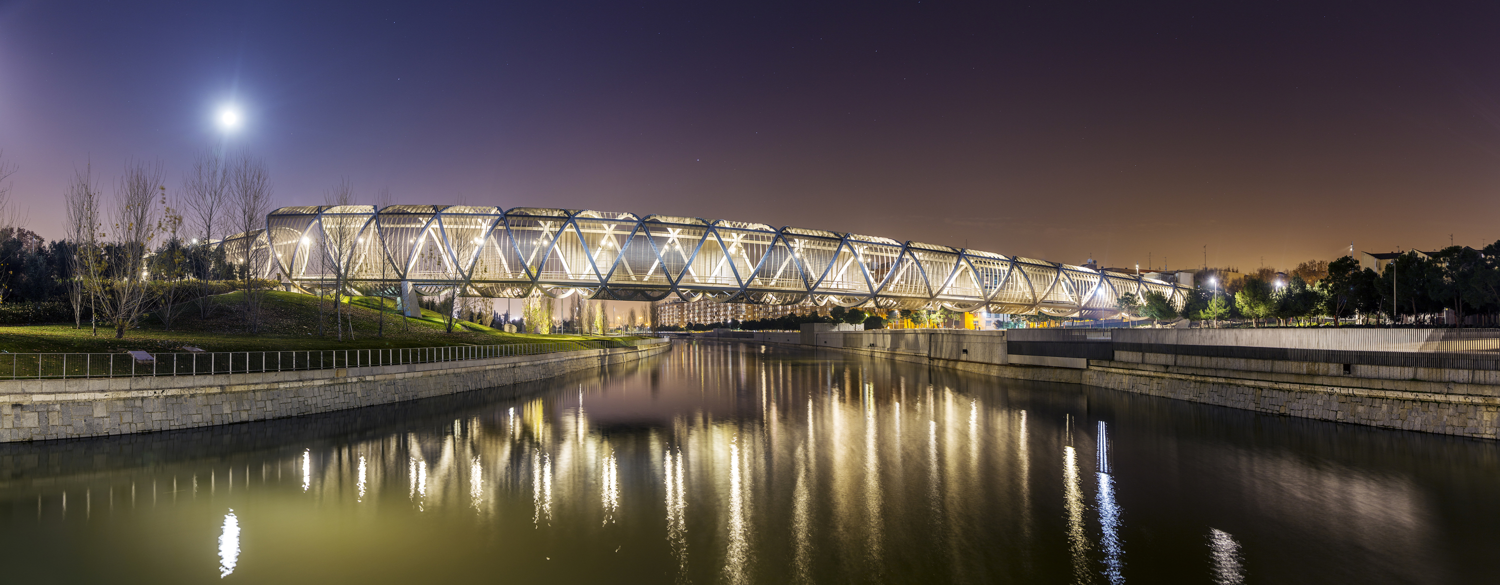 Madrid Río de noche
