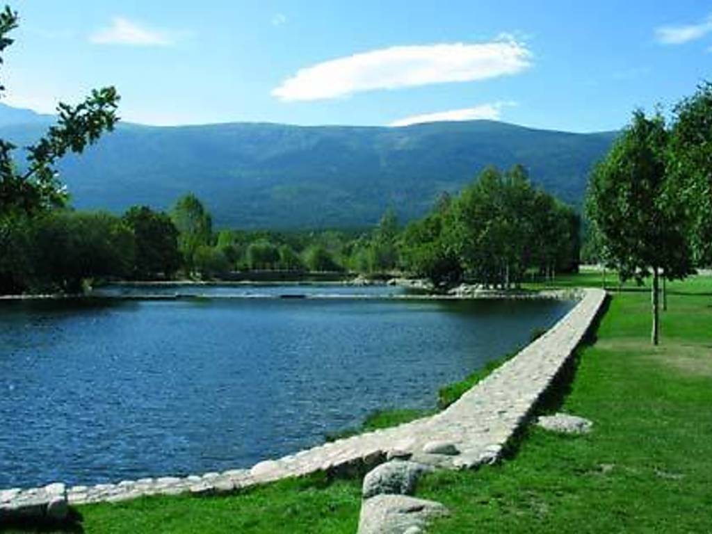 The best swimming pools in Madrid, with prices and timetables