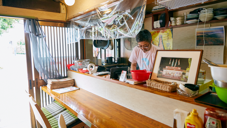 マンドリン ハンバーガーキッチン