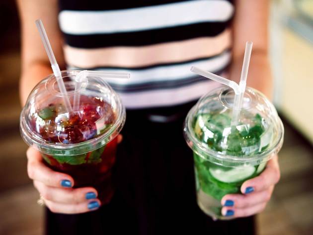 New York’s restaurants and bars can sell to-go cocktails for at least another month To go cocktails