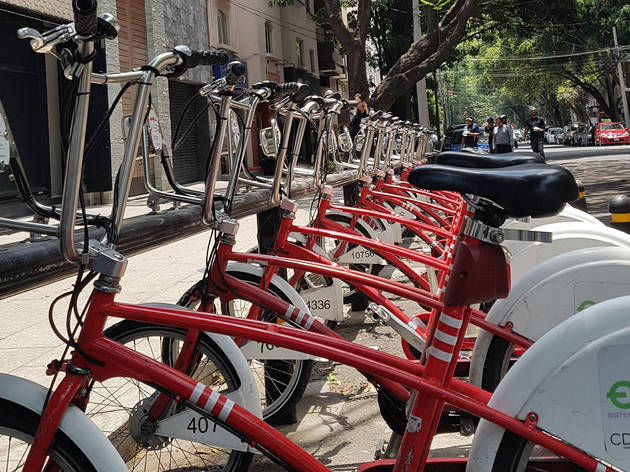 Bicicletas en estación de Ecobici en la Ciudad de México