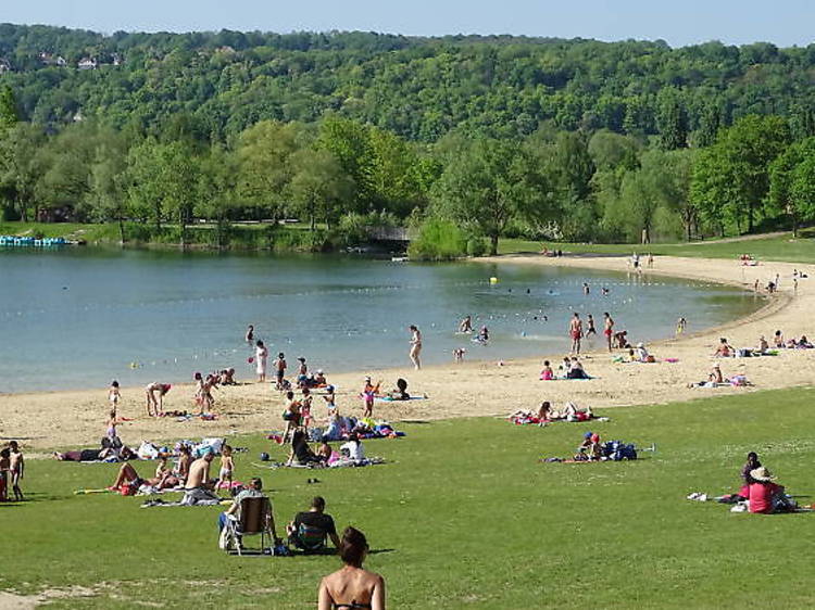 Faire un plouf à l'île de loisirs du Val de Seine