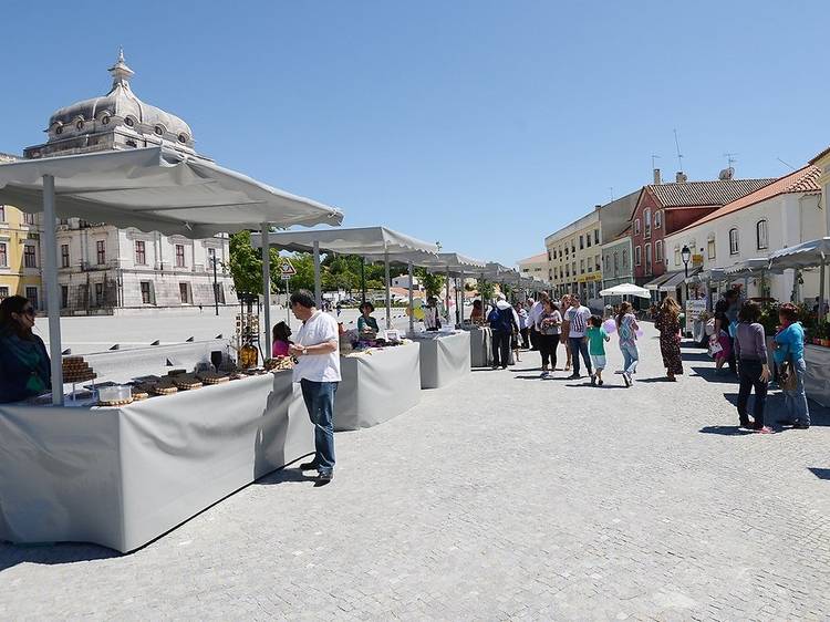 Feira de Artesanato e de Produtos Regionais