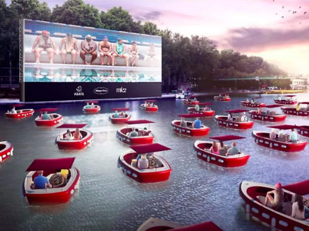 Paris is hosting a floating movie night where everyone sits in boats Le Cinéma sur l'Eau