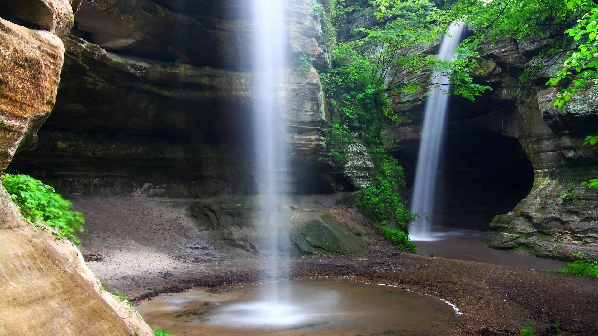 26 Best Places for Hiking Near Chicago in 2024