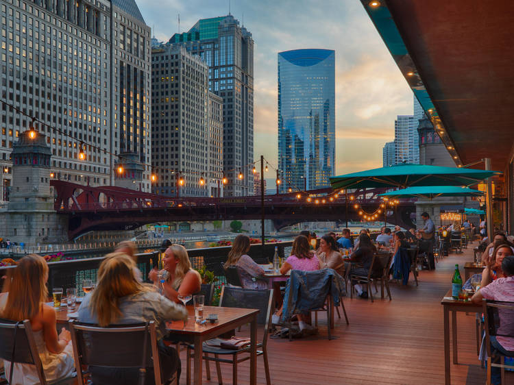 15 Stunning Outdoor Dining Spaces in Chicago