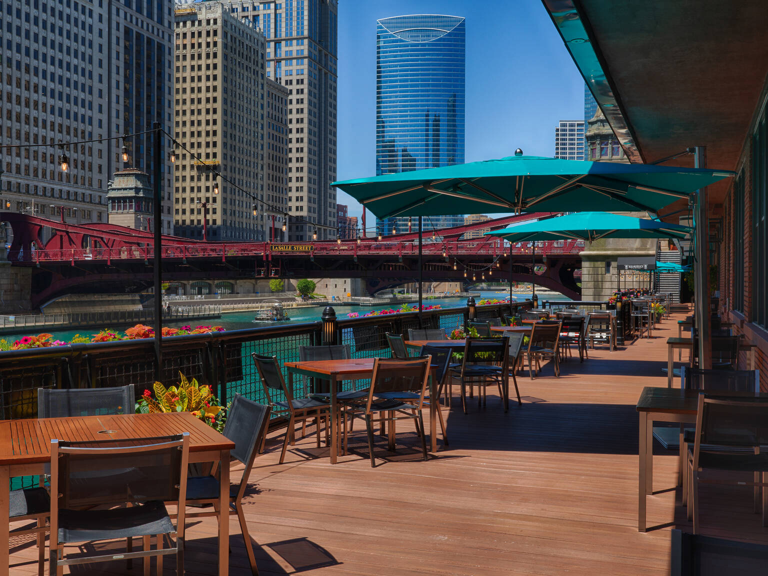 32 Best Chicago Riverwalk and Waterfront Restaurants for Outdoor Dining