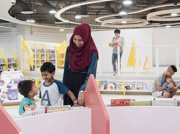 Bukit Panjang Public Library