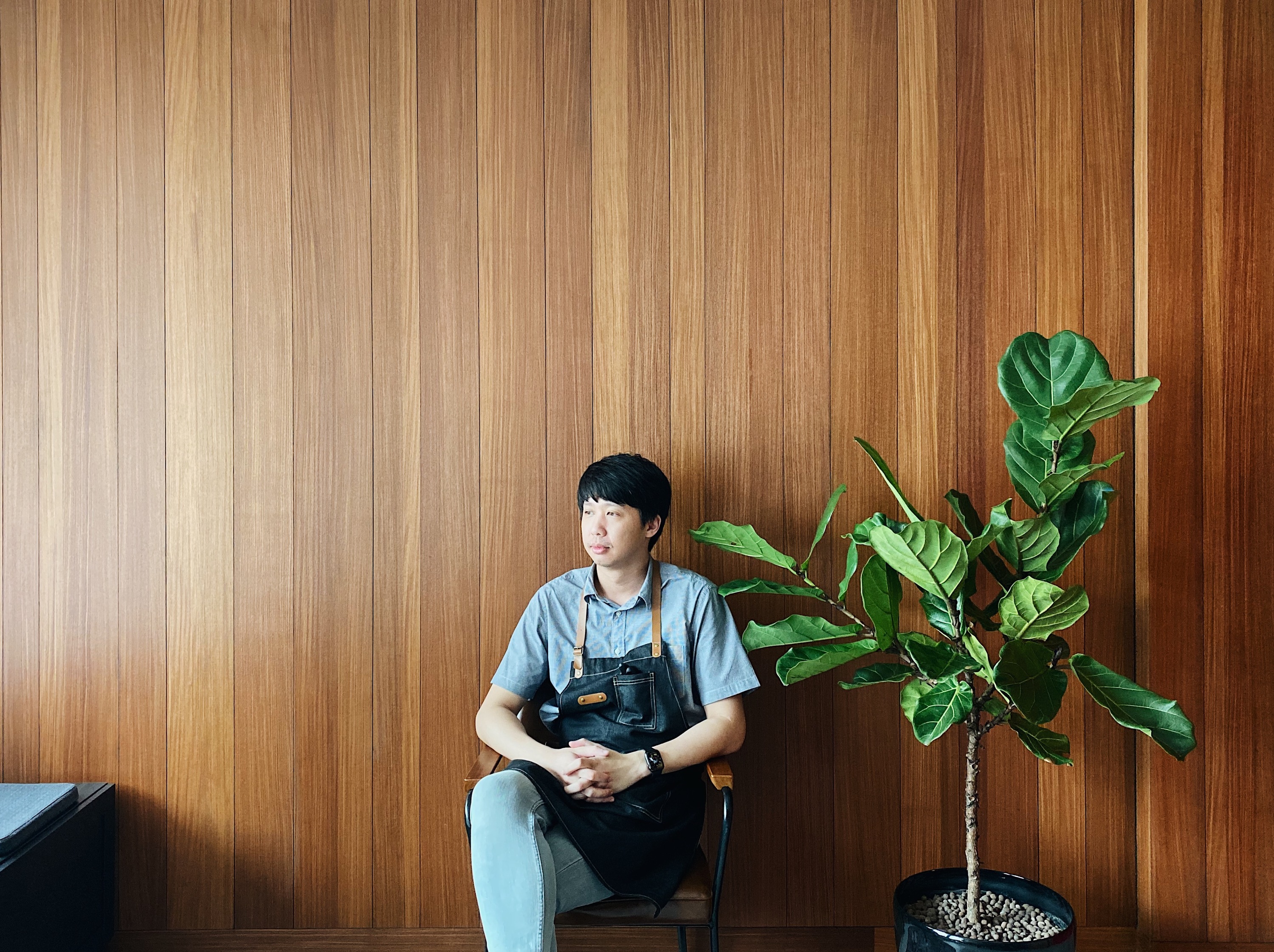 Studio Photo Rice Hip Xiong Photo Studio: Reviving Wet-plate Photography in Singapore